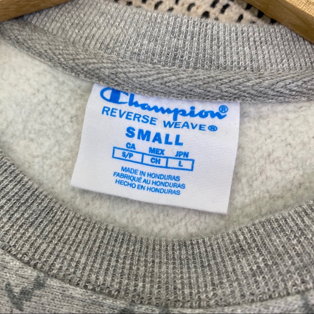 Champion reverse weave gray logo sweatshirt small - Picture 7 of 7